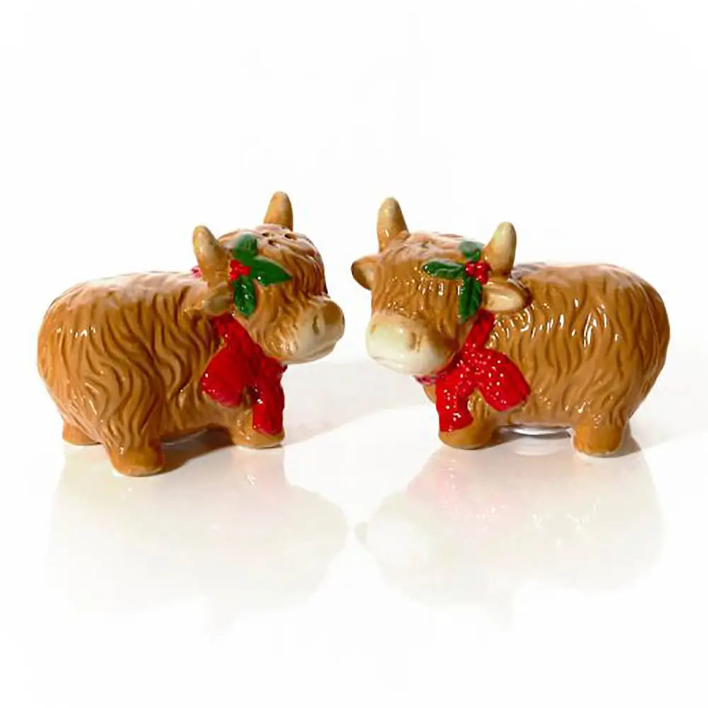 Christmas Highland Cow Salt & Pepper